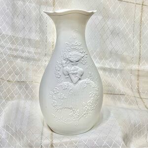 Kaiser Bisque Porcelain Vase Vintage German Vase Flower Queen Vast